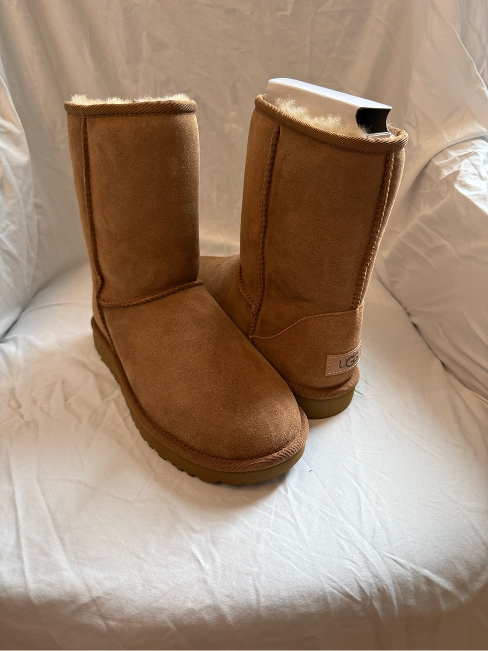 UGG Classic Short Boot in Chestnut Suede